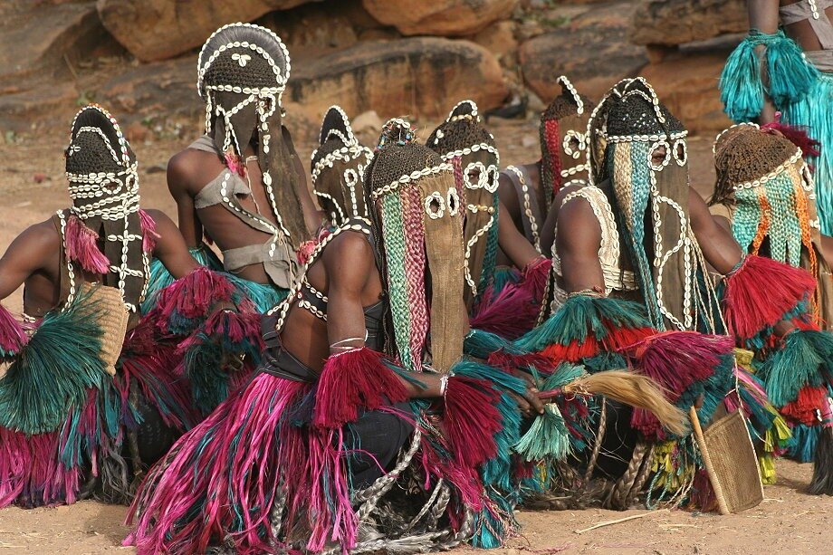 Племена мали. Африканское племя догонов. Мали племя догоны. Племя догонов в Африке. Телемы догоны.