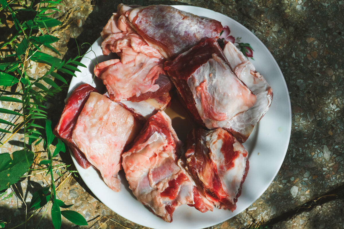 Размораживаете, заливаете водой и ставите режим "Супы" в мультиварке на время 1 час.