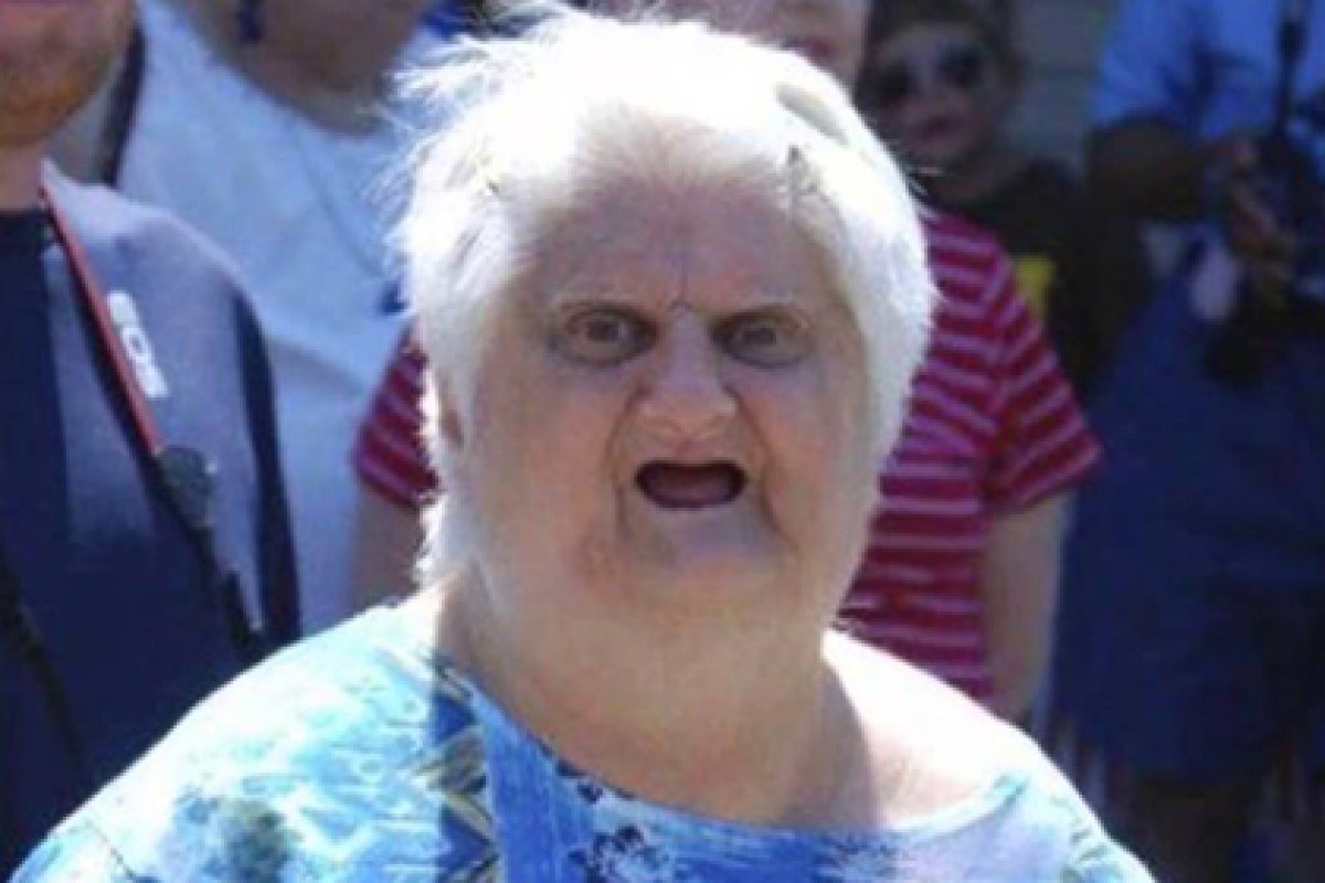 Твое лицо, когда ты поляк и тебя отправили в Гаити убивать рабов