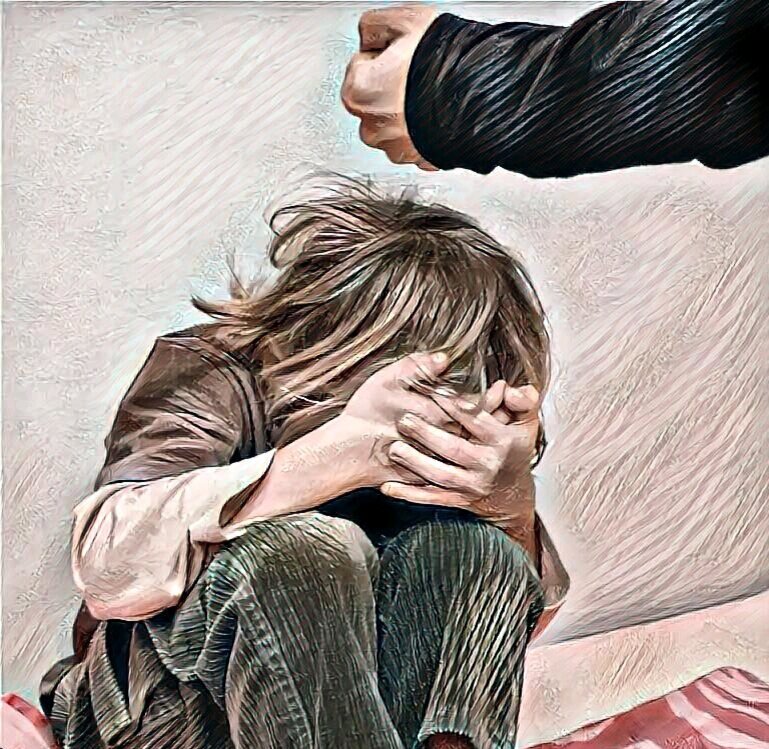 Шварца чужая девочка. Чужие мысли. Смешные истории для девочек. Близкие люди 3 архив. Эллен рипли аниме.