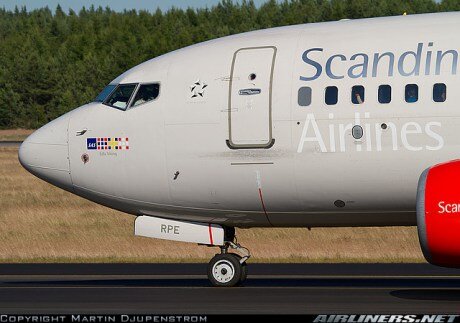 B737.