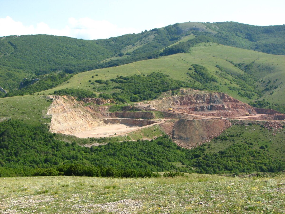 Карьер село мраморное Крым