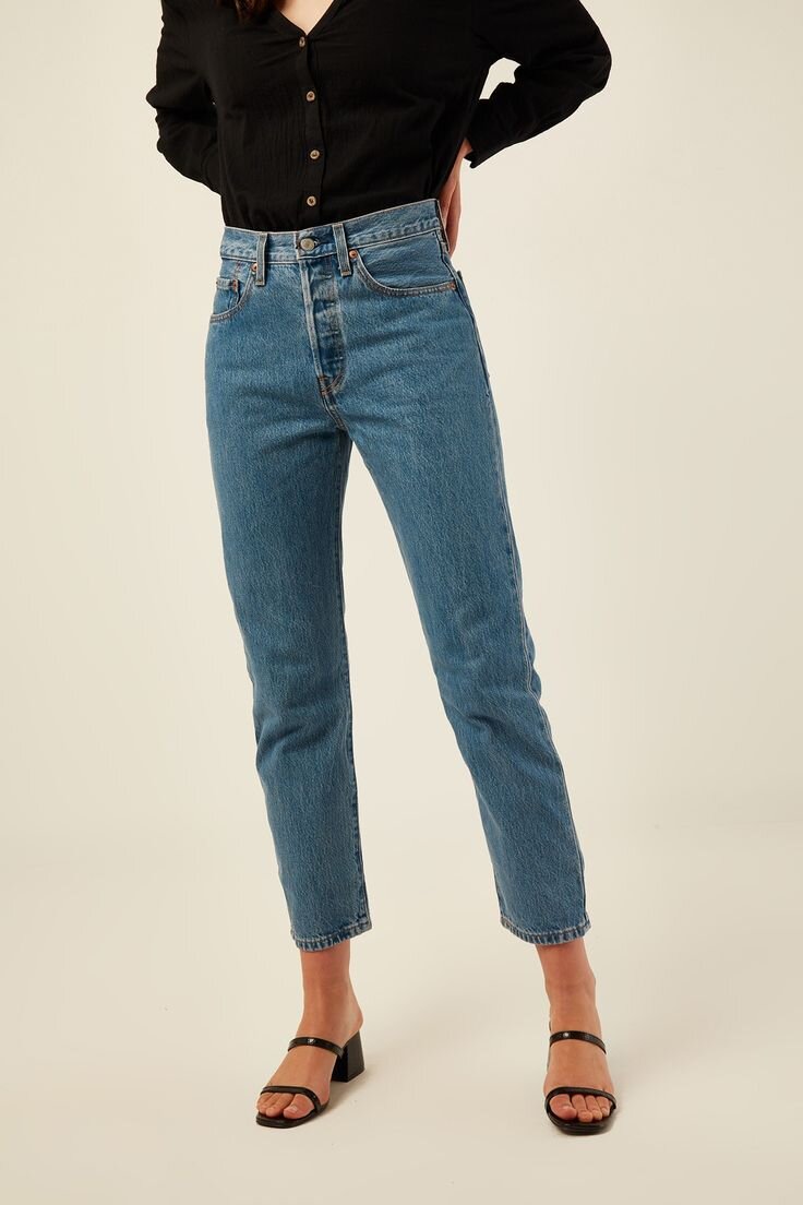 Джинсы: базовые, трендовые, устаревшие. Как выбрать правильные джинсы и не ошибиться с моделью?