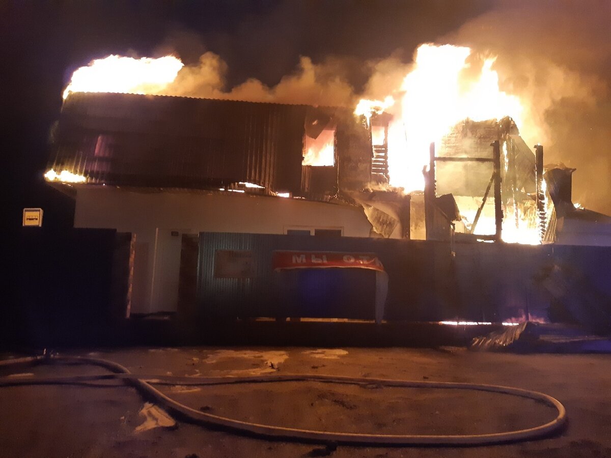 Челябинская область п.Ленинск. Пожар в Кафе "Сказка"