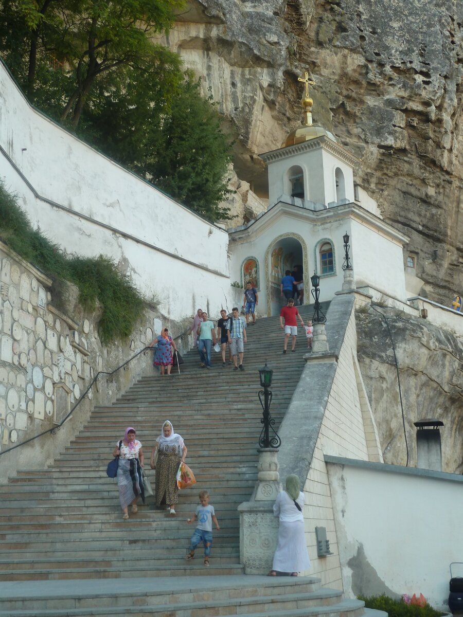 Храм в пещере