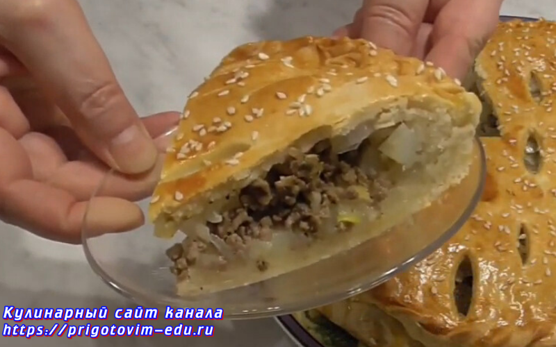 Пирог с картошкой и фаршем