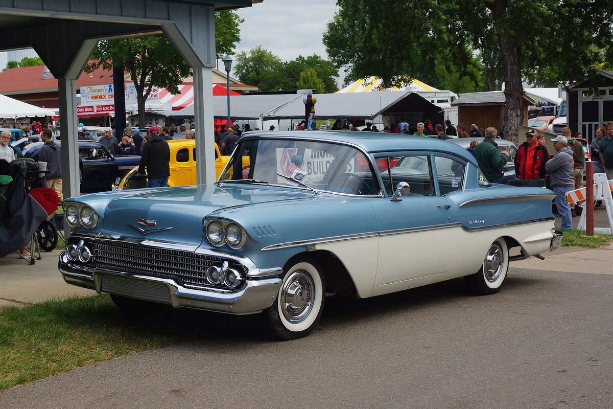 Chevrolet Biscayne 1955