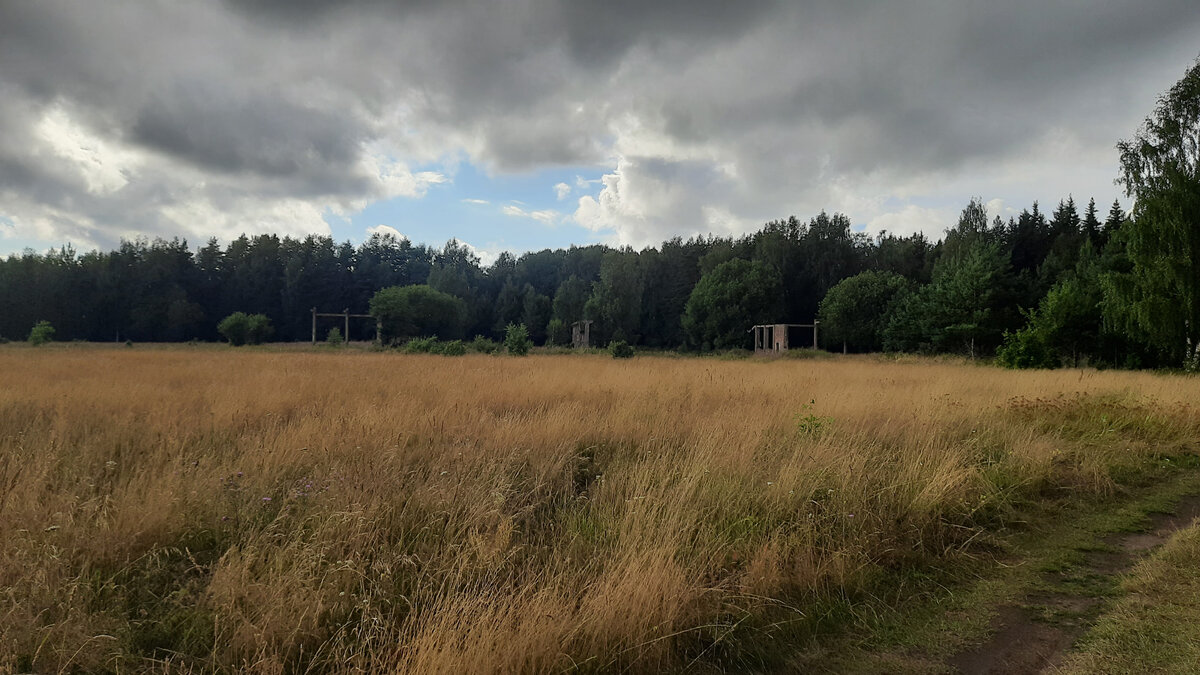 руины вдали