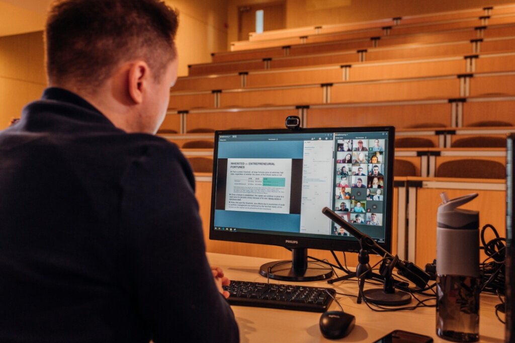 В Тверской области студентов с 8 ноября скорее всего отправят на дистант