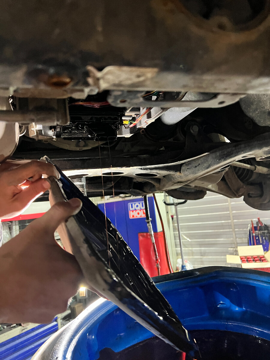 Полная аппаратная замена масла в АКПП Volkswagen Touareg NF Aisin 0c8 ...