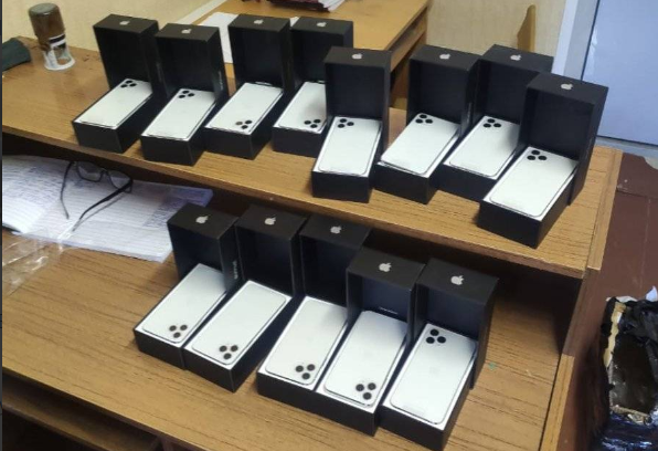 Айфоны с торгов на TBankrot.ru