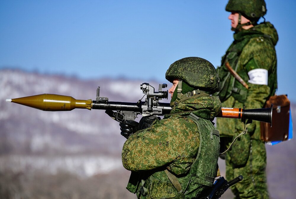 Боец с РПГ-7 на учениях. Фото с "Яндекс.Картинки".