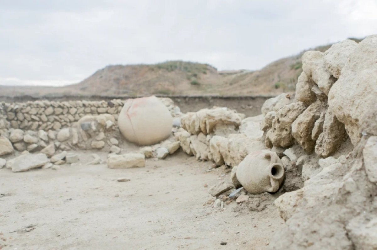    Столицей этого царства в одно время была Фанагория.