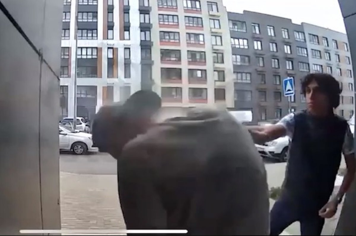    Полиция Уфы установила личность таксиста, напавшего на пассажира