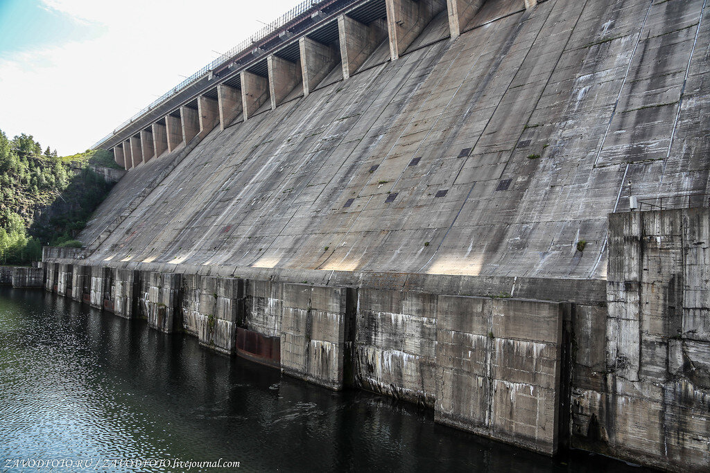 Бетонные плотины. Бетонная плотина. Контрфорсная плотина. Бетонные плотины. Бетонные плотины.