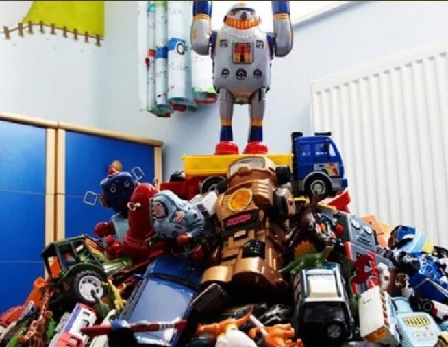 Вы или армия игрушек? Кто кого?