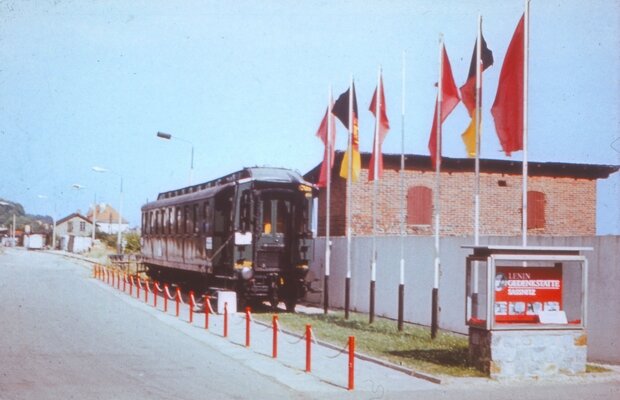Во времена ГДР вагон, в котором Ленин и другие большевики проехали через Германию, превратили в музей в городе Засниц