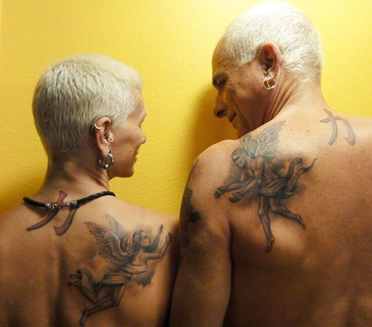 Бабушки и дедушки с татуировками: фантастическая реальность