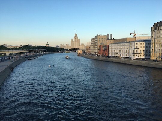 Вид на Москву-реку с Большого Москворецкого моста