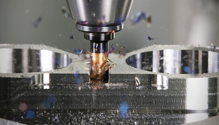 Фрезеровка глубоких отверстий и канавок