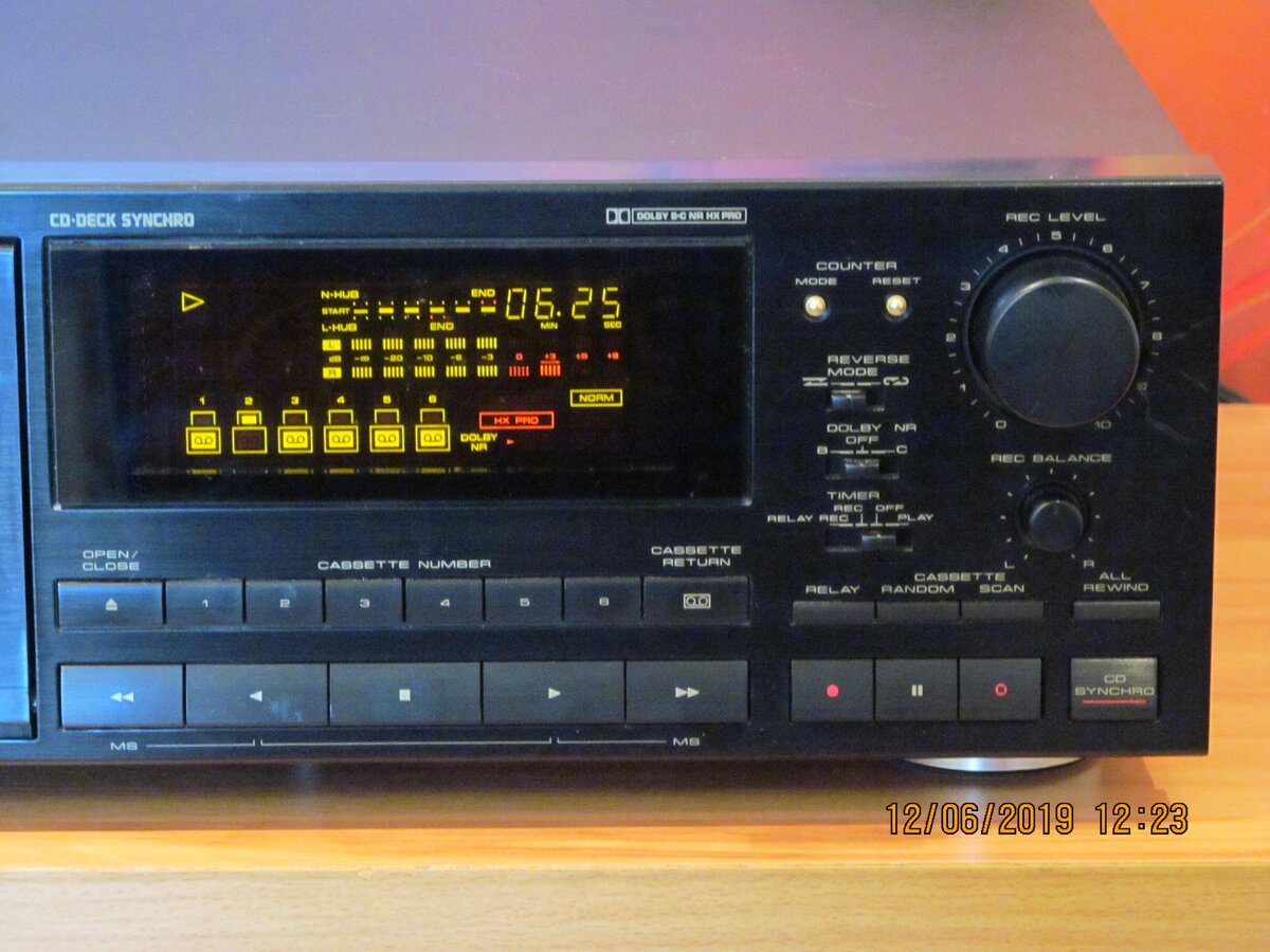 PIONEER CT - M6R 6 кассетный чейнджер