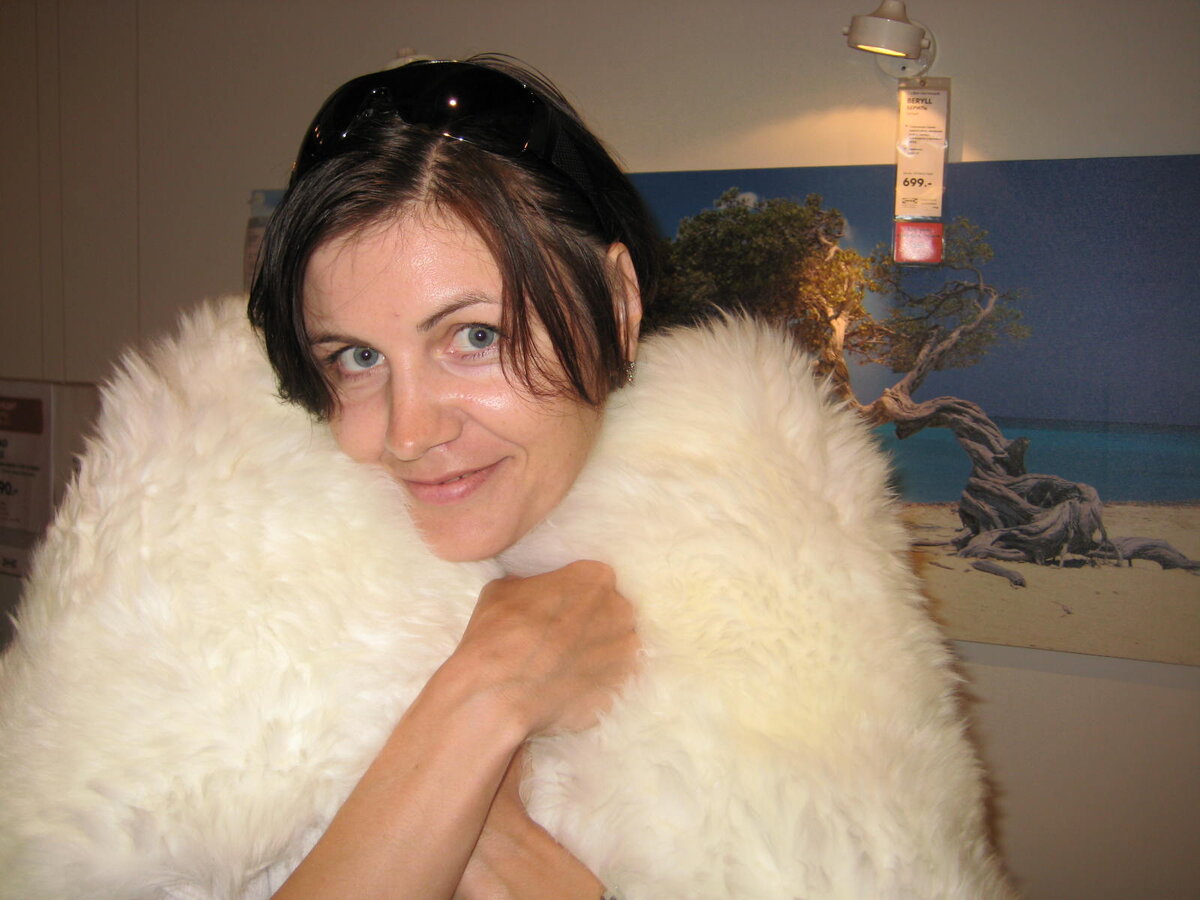 Примеряю "меха" )))