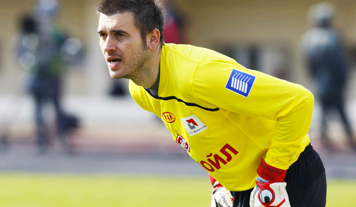 Роналду cr7. Дэвид бекхэм футболист номер. Футболист 7. Роналду ювентус. Кристиано роналдо футболист.