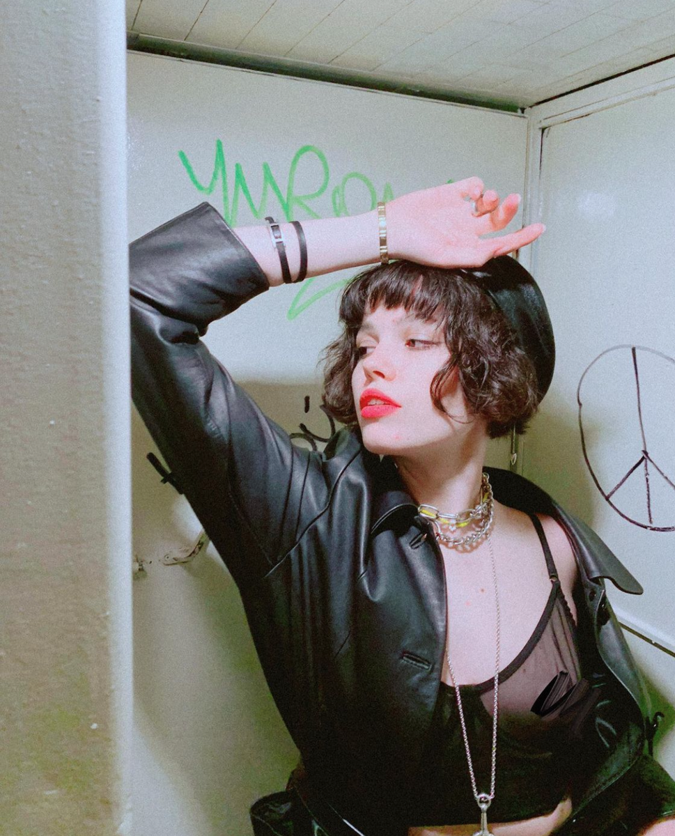 Майя Марченко - художница.