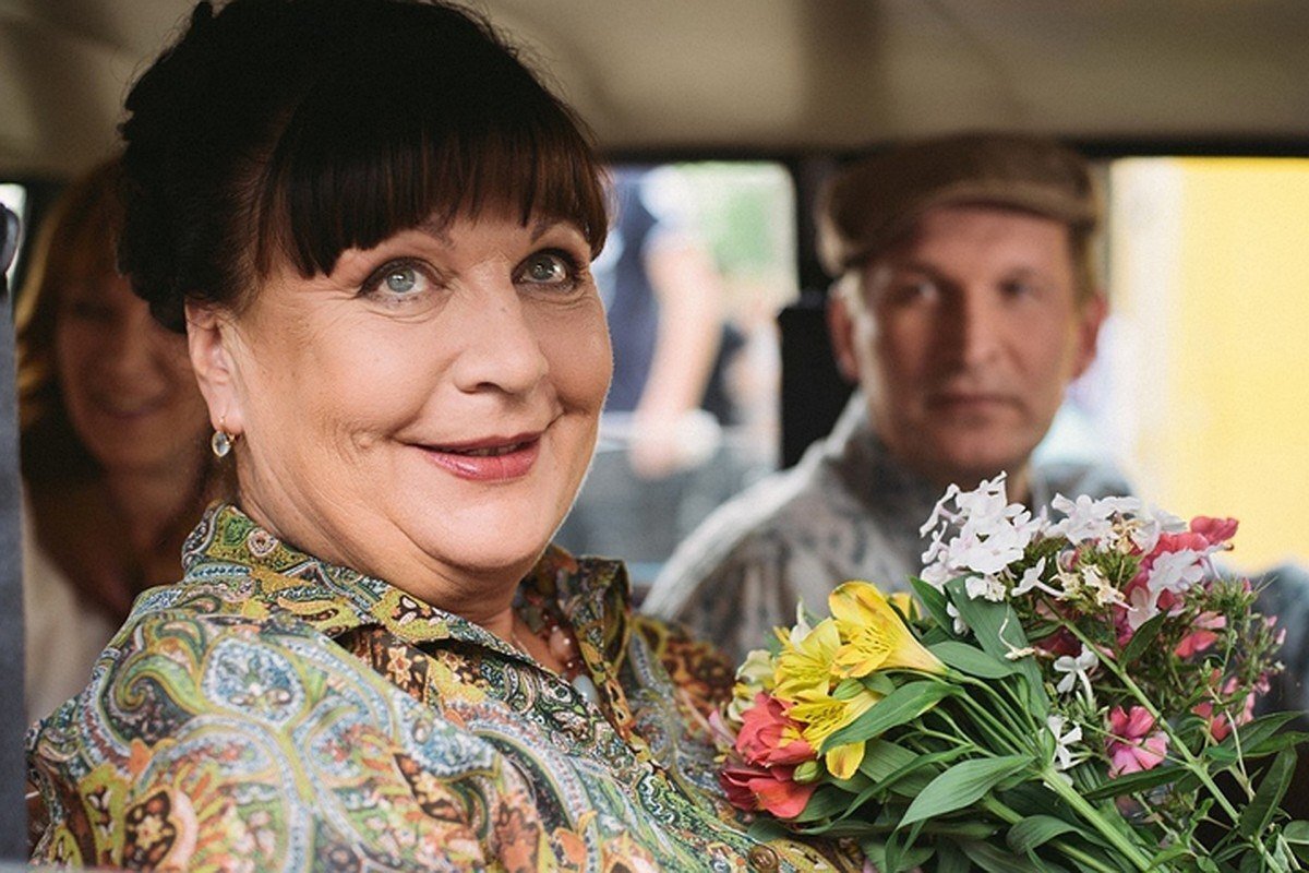 Кадр из сериала "Сваты"