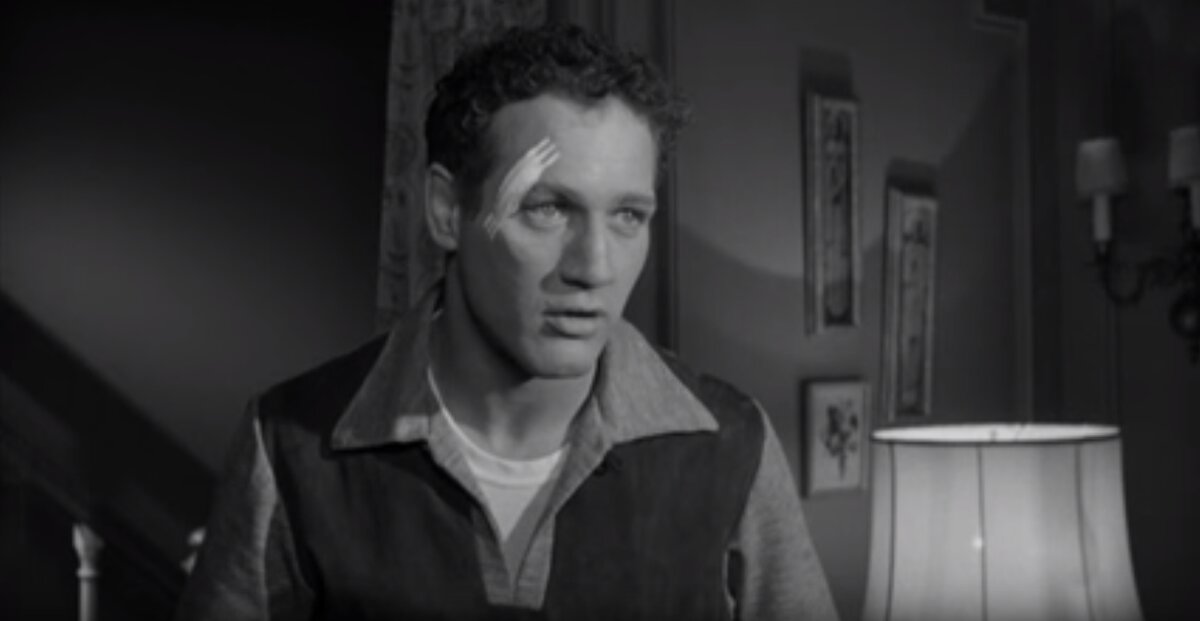 Кто-то там наверху любит меня.