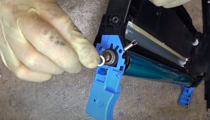 Фото 92. Устанавливаем обратно боковую крышку