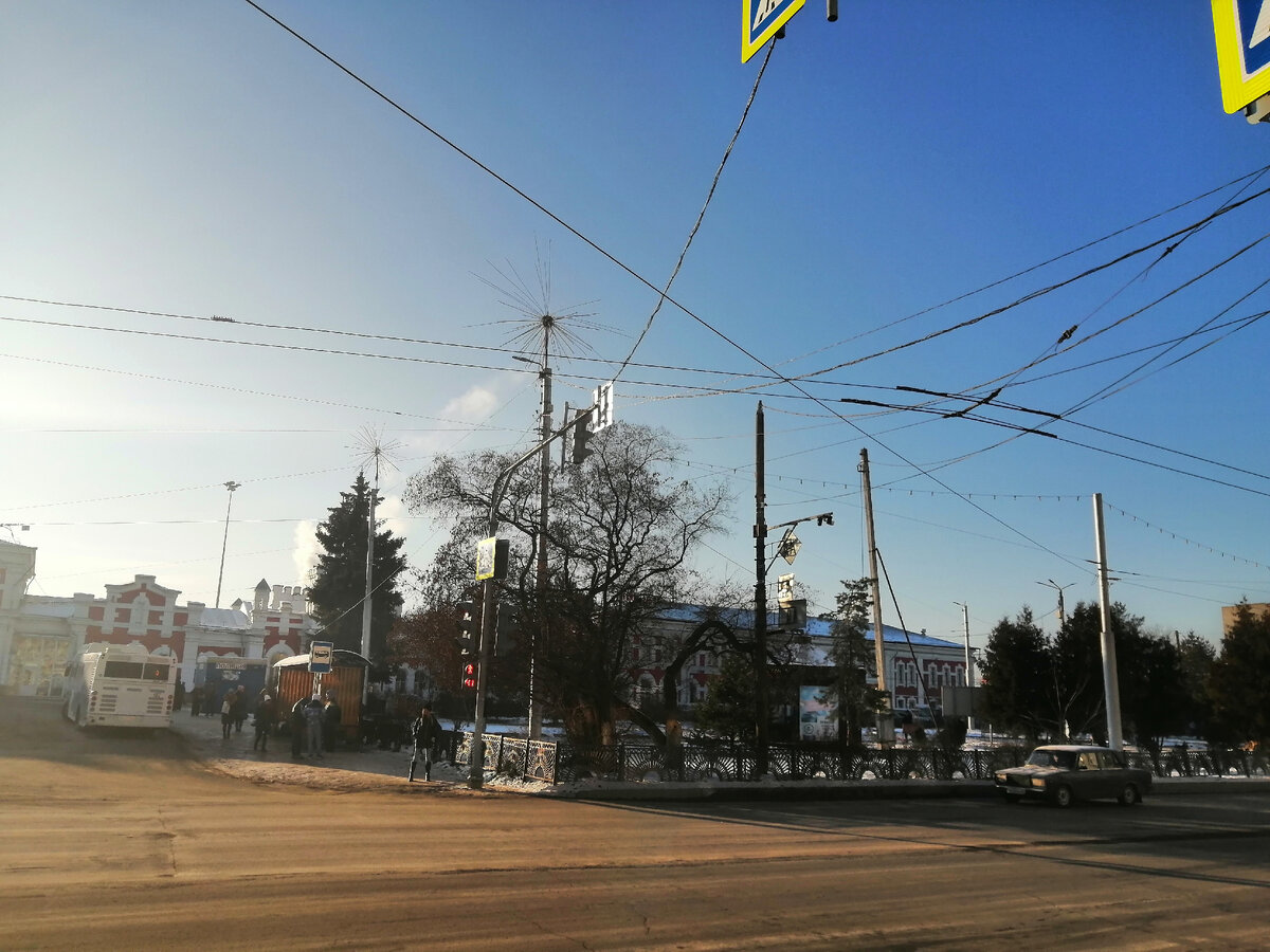 Жд вокзал.Мороз и солнце.