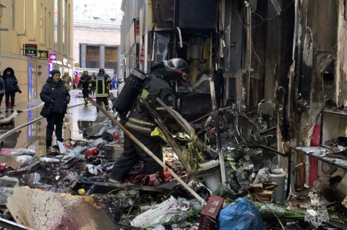    «Гори оно синим пламенем!» Покупатели не прервали шопинг во время пожара