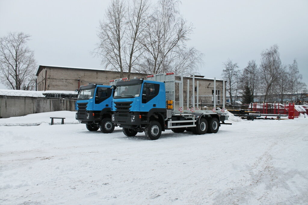 Отгрузка двух сортиментовозов ПЕРМЯК ЕВРО на шасси АМТ N.V.