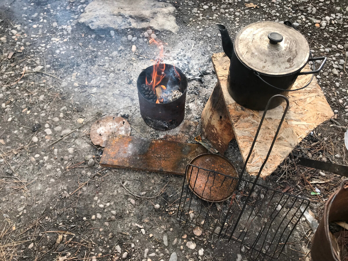 Придётся ещё терпеть и готовить на костре 