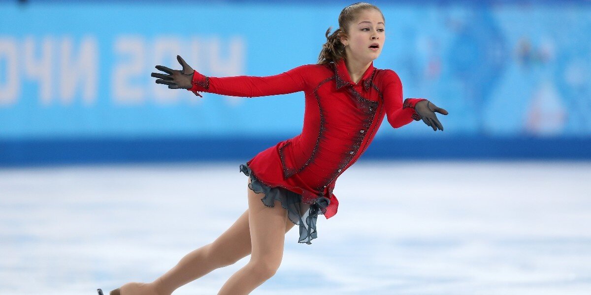 Юлия Липницкая. Кажется, одна из "первопричин" нелюбви к Евгении Медведевой ни сном ни духом не ведает об этом обстоятельстве. Фото: https://www.elle.ru/