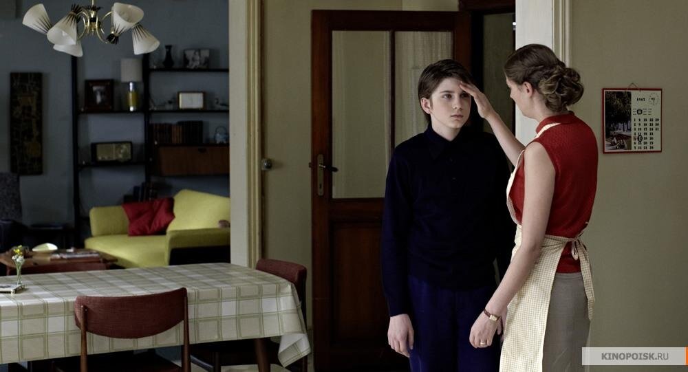 Сьюзэн келечи уотсон прекрасный день по соседству. В тихом городе своем по соседству. Лео легран. Япония жена по соседству 2004. Далеко по соседству 2010 (quartier lointain).