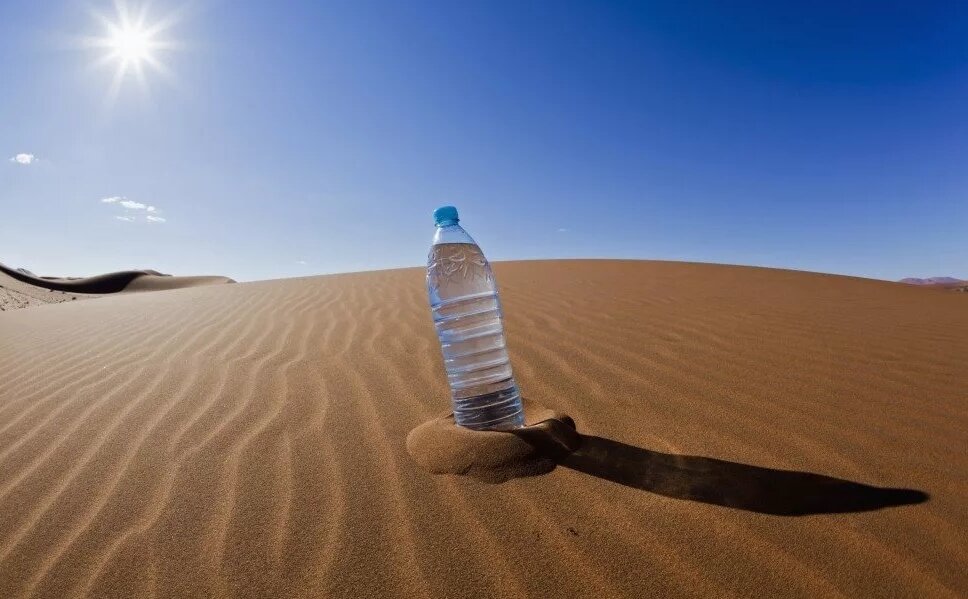 Бутылка с водой