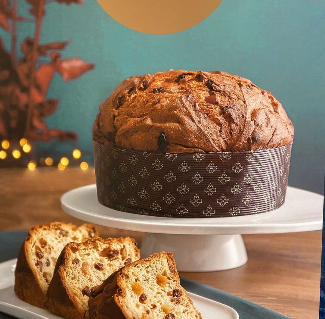 Panettone with Icing