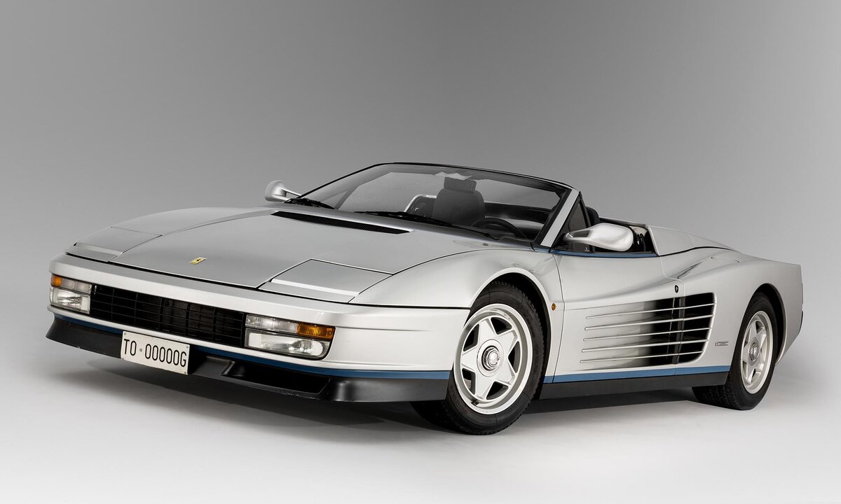 Единственная легальная Testarossa с откидным верхом!