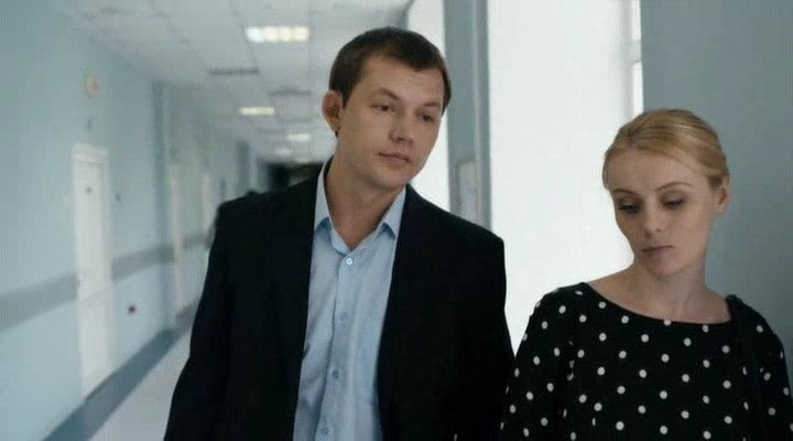 Девушка в приличную семью 2012