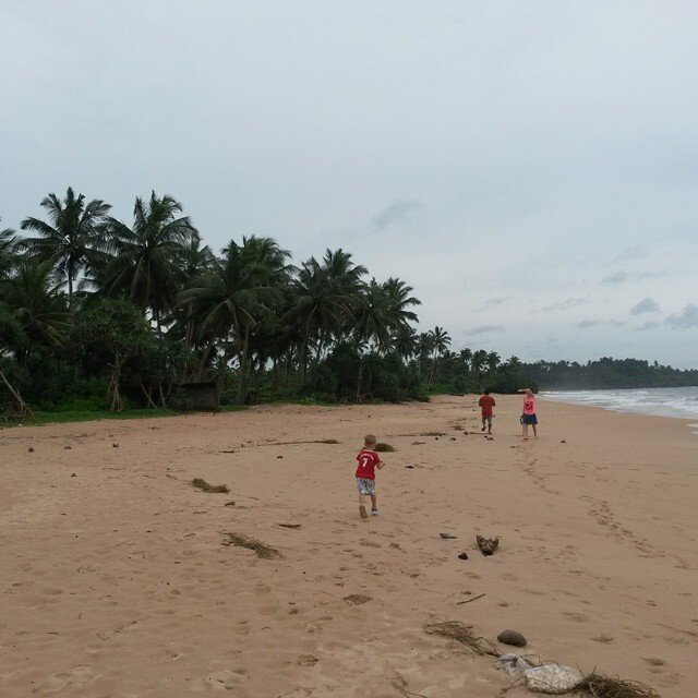 Пляж Хиккадувы