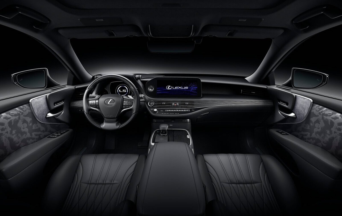 Lexus LS 2021