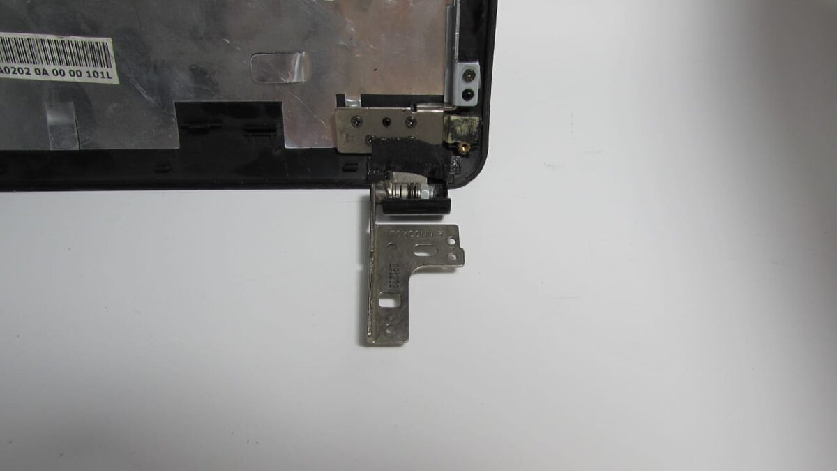 петли для ноутбука