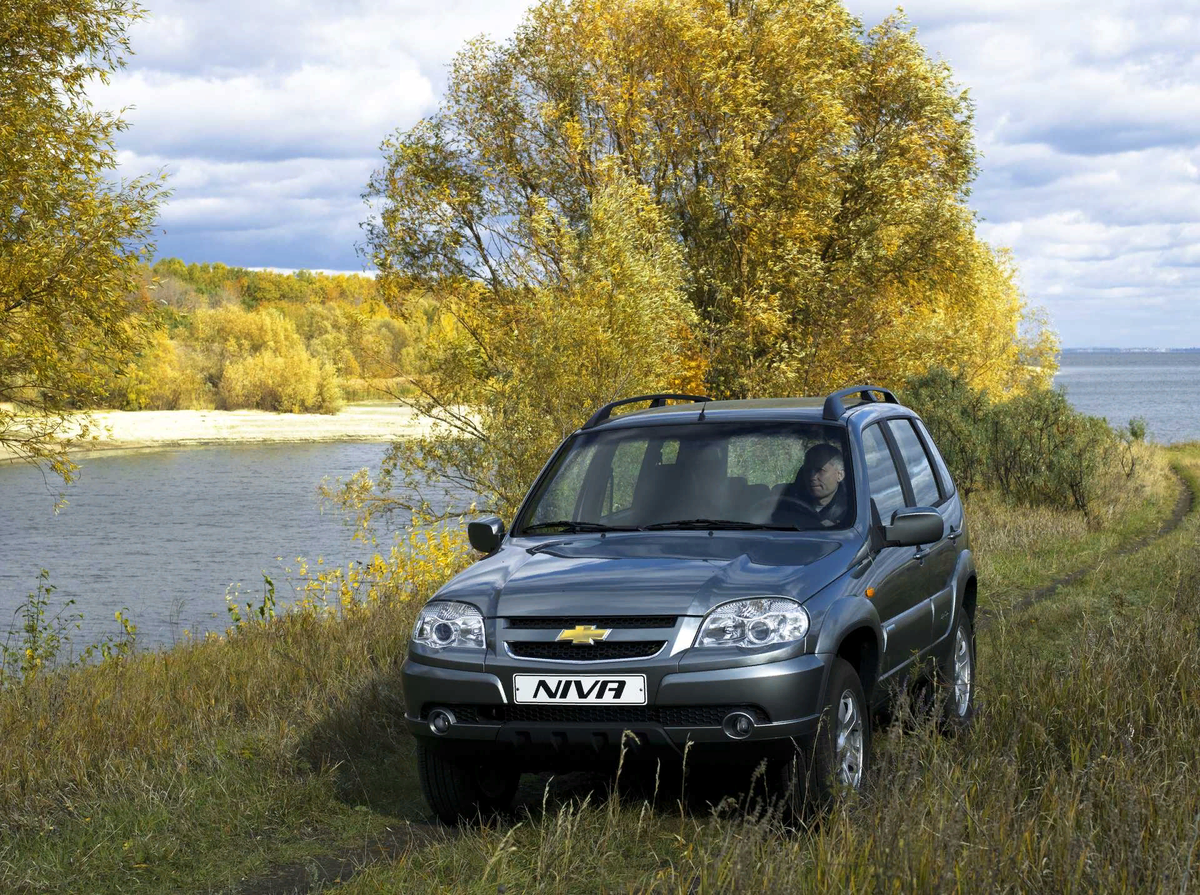 Chevrolet Niva 1 поколение. Chevrolet Niva 1.7. Нива Шевроле 2002. Chevrolet Niva 4x4.