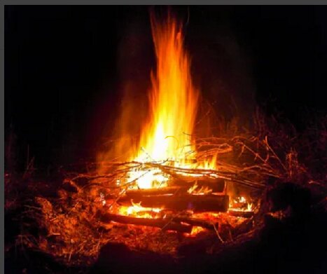 костёр в ночи