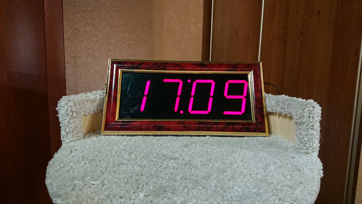 Конструкция уехала к новому хозяину, поэтому в видео будет показан обзор функционала на прототипе.