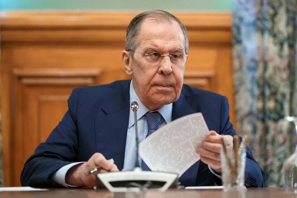     Лавров заявил, что Украина хочет спровоцировать конфликт между НАТО и Россией  REUTERS