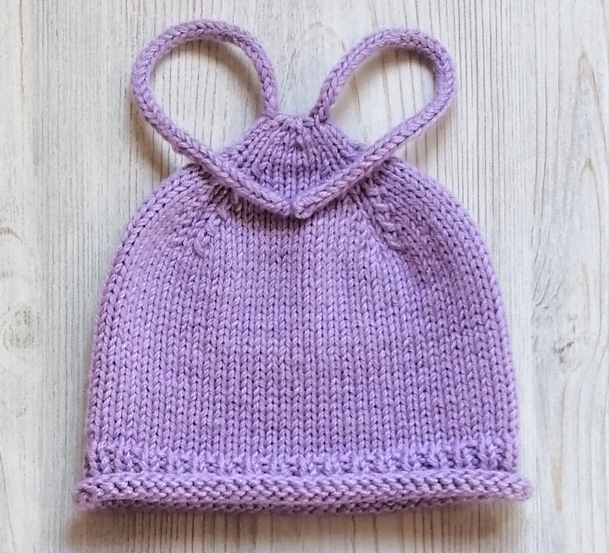 Шапочка подойдет как девчонке так и мальчишке.