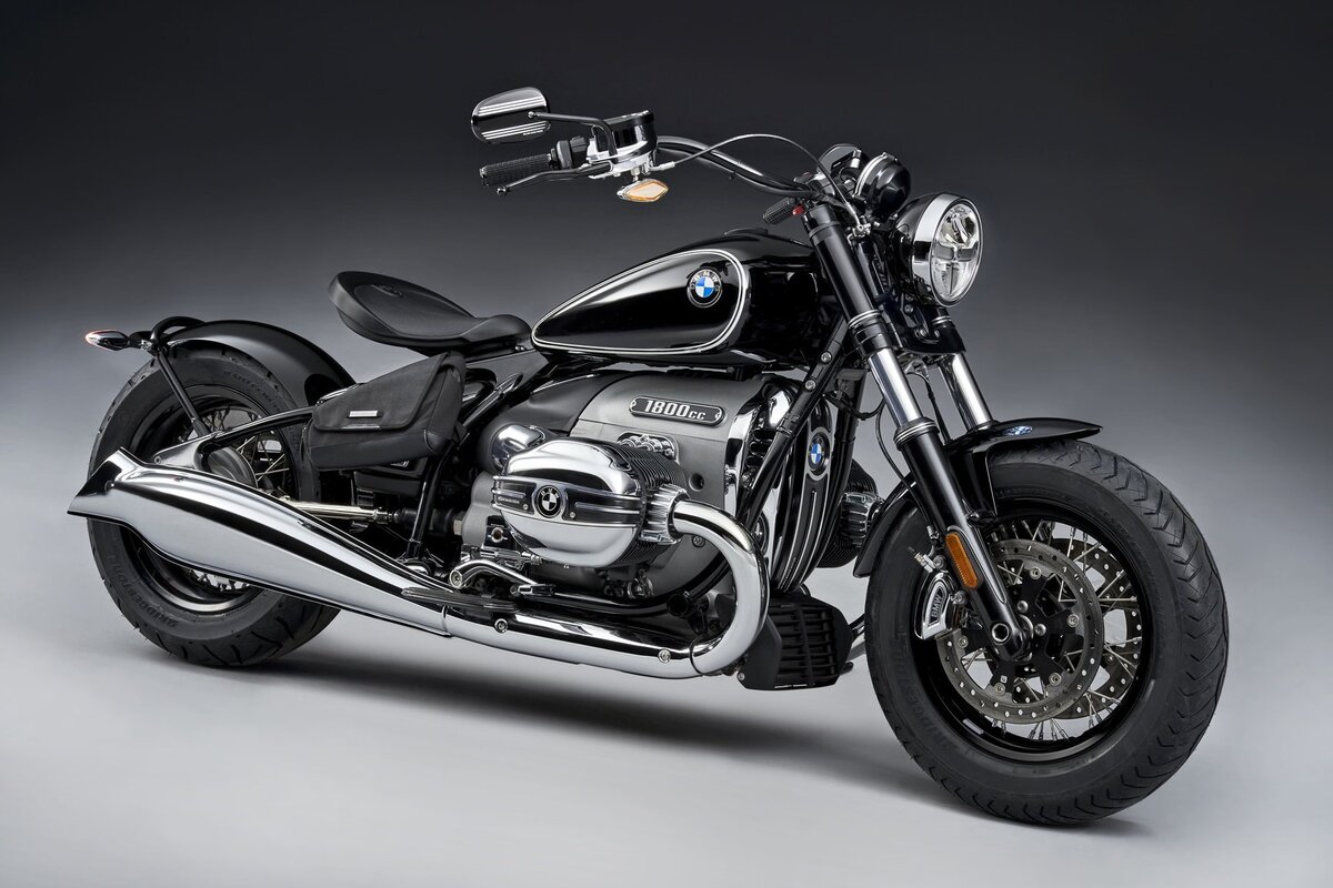 Круизный мотоцикл BMW R 18
